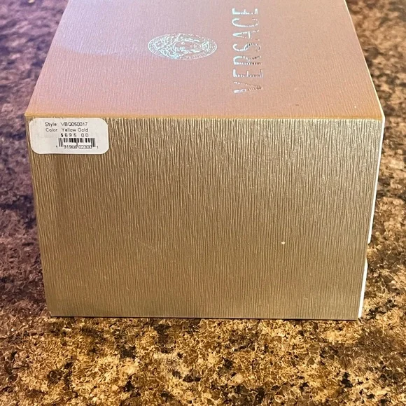 Men’s 42mm Versace watch